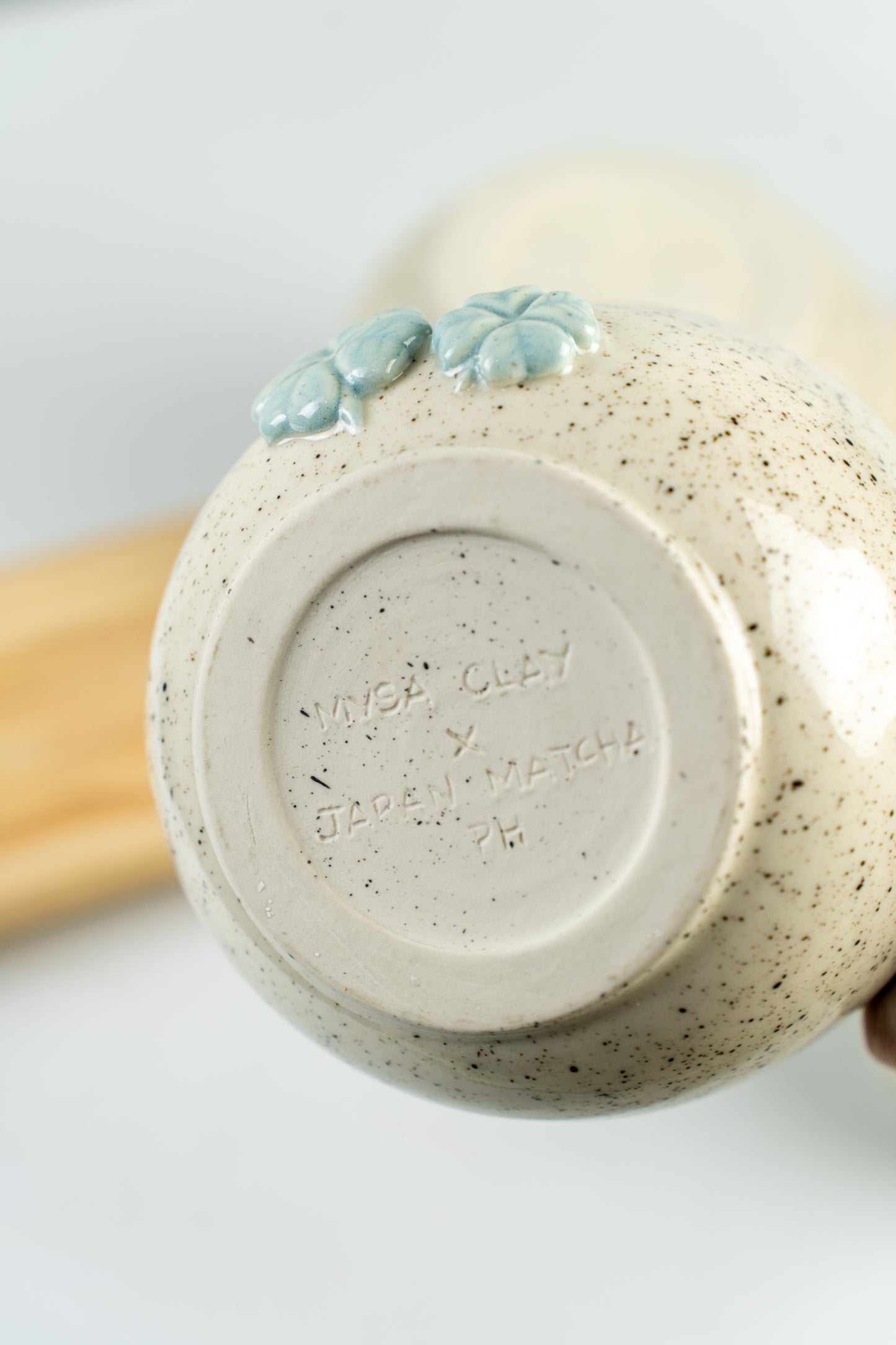 Kurōbā 'Clover' Chawan 茶碗 (matcha bowl) - handmade by Mysa Clay