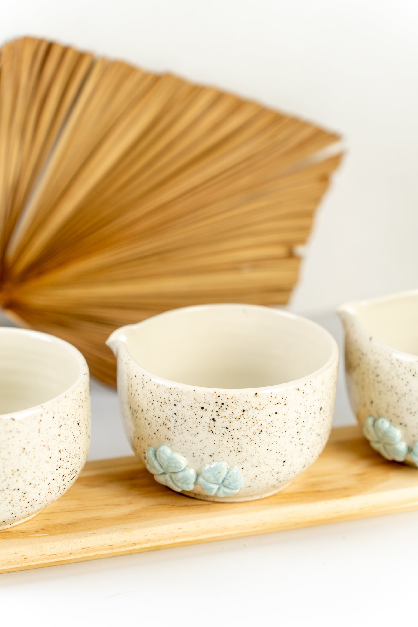 Kurōbā 'Clover' Chawan 茶碗 (matcha bowl) - handmade by Mysa Clay